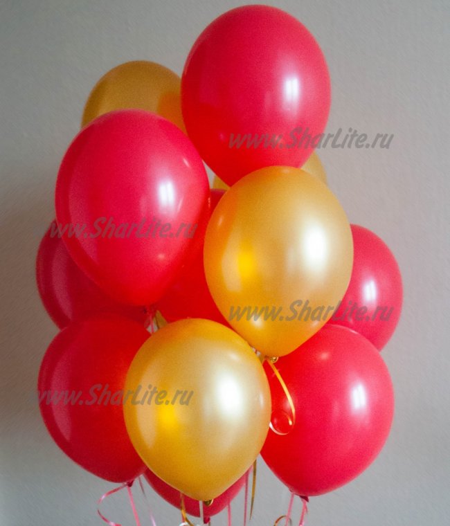 Воздушные шары красные и золотые