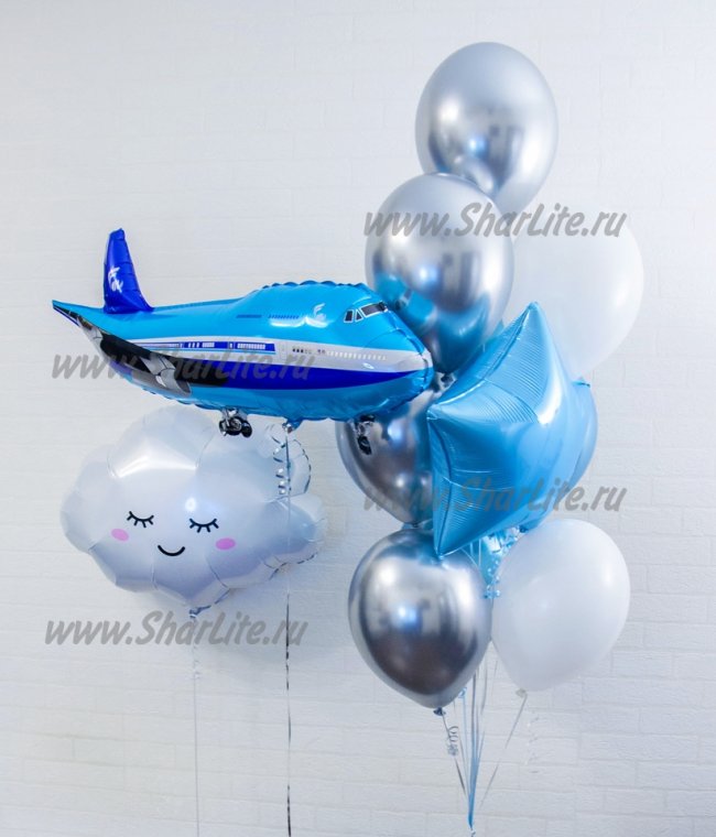 Набор шаров самолет в облаках