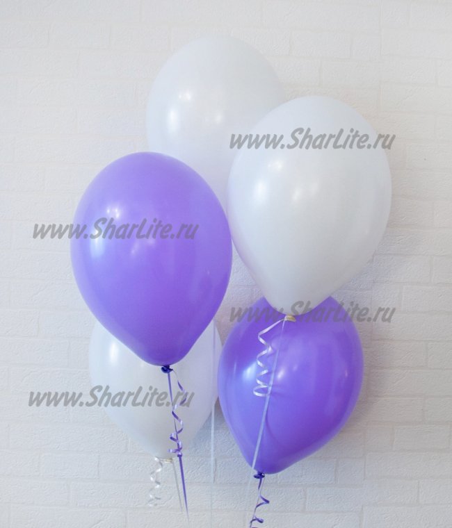 Воздушные шары белые и фиолетовые